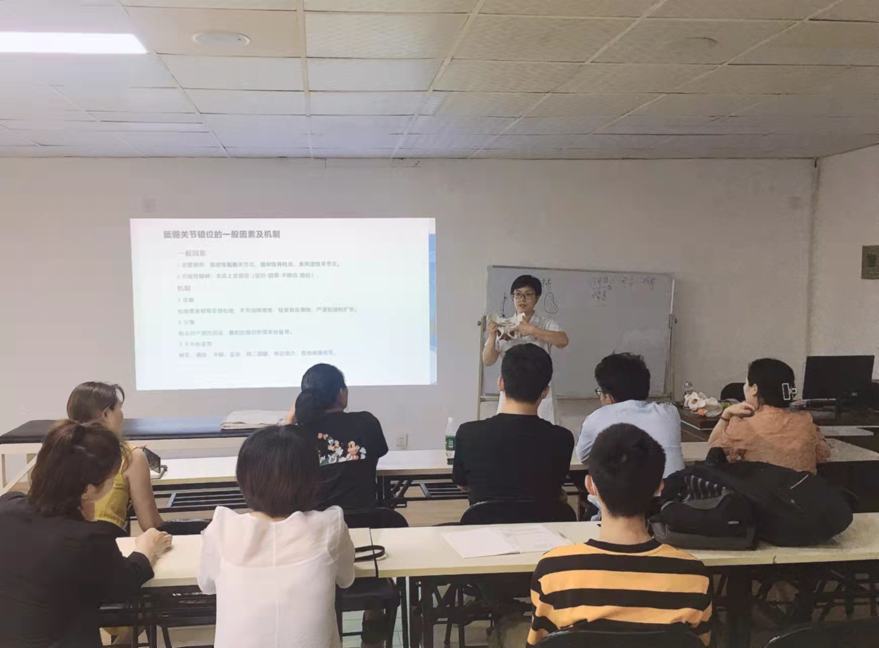 盆腔内脏筋膜技术