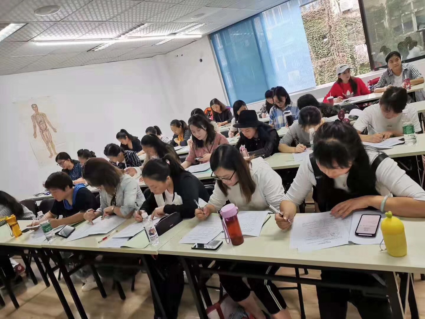 学催乳师需要什么条件？多久能学会？_成都催乳师培训学校